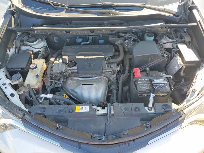 Photo 12 from auction – 2017 TOYOTA RAV4 with VIN JTMRFREVXHJ112647