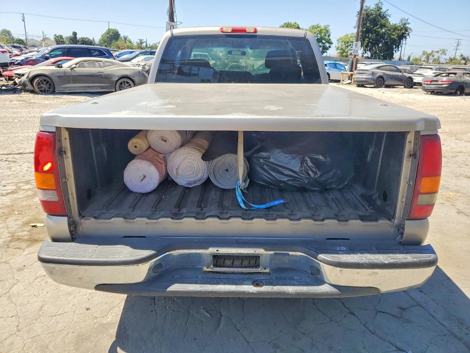 Фото 6 с аукциона – 2002 CHEVROLET SILVERADO с VIN 2GCEC19V521357201