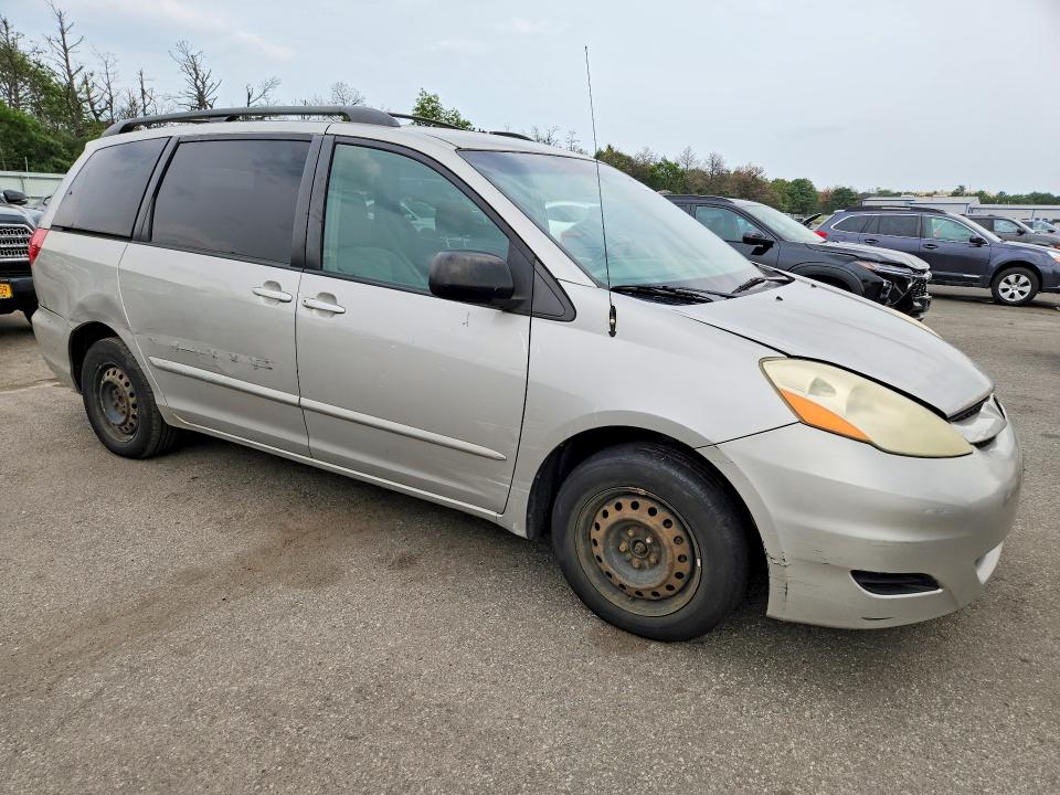 Photo 4 from auction – 2006 TOYOTA SIENNA with VIN 5TDZA23C06S397141