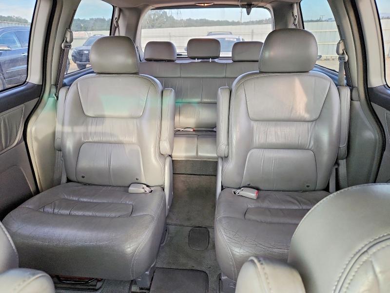 Photo 10 from auction – 2003 HONDA ODYSSEY with VIN 5FNRL18053B071225