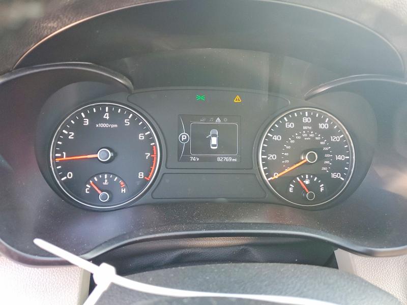 Photo 9 from auction – 2018 KIA OPTIMA with VIN 5XXGU4L34JG239180
