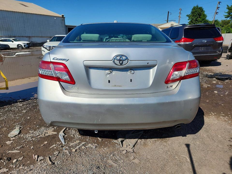 Photo 6 from auction – 2010 TOYOTA CAMRY with VIN 4T1BF3EK8AU069205