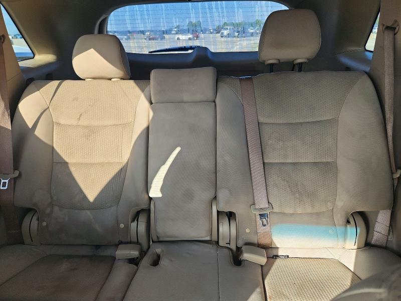 Photo 10 from auction – 2011 KIA SORENTO with VIN 5XYKTCA16BG020260