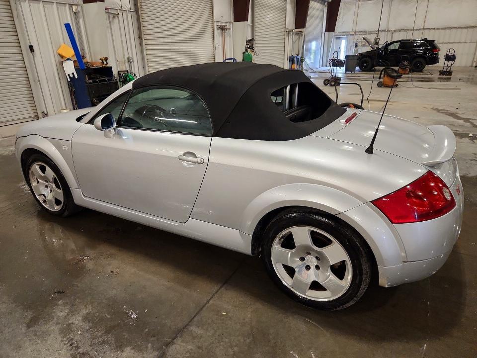 Photo 2 from auction – 2001 AUDI TT with VIN TRUUT28N211006694