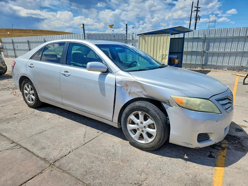 Photo 4 from auction – 2011 TOYOTA CAMRY with VIN 4T1BF3EK6BU138104
