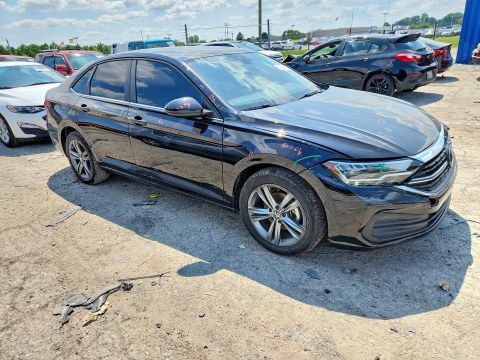 Photo 4 from auction – 2024 VOLKSWAGEN JETTA with VIN 3VWEM7BU6RM041534