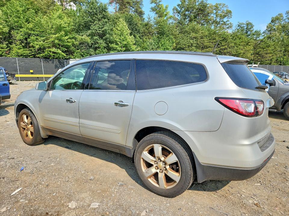 Photo 2 from auction – 2017 CHEVROLET TRAVERSE with VIN 1GNKVGKD1HJ239623