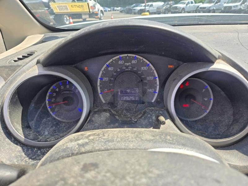 Photo 9 from auction – 2013 HONDA FIT with VIN JHMGE8G39DC083218