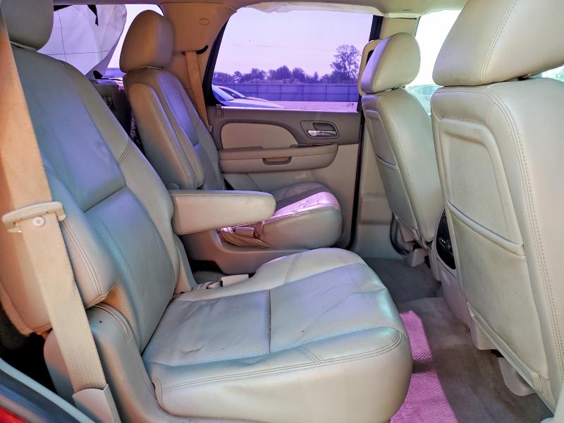 Photo 11 from auction – 2011 CHEVROLET TAHOE with VIN 1GNSKCE04BR131550