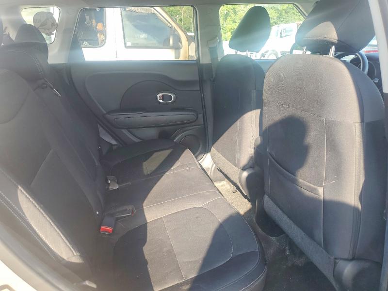 Photo 11 from auction – 2014 KIA SOUL with VIN KNDJN2A25E7071937