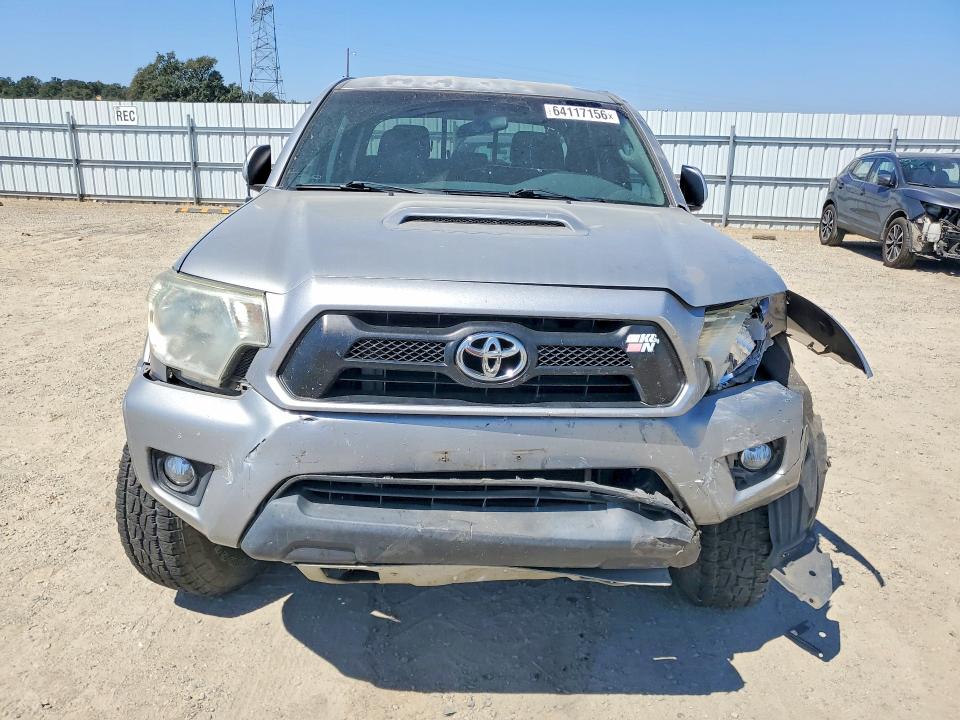 Photo 5 from auction – 2015 TOYOTA TACOMA with VIN 3TMLU4EN4FM180831