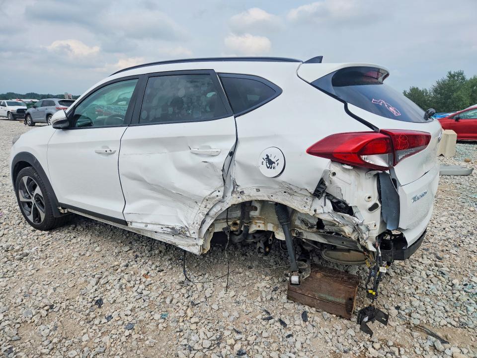 Photo 2 from auction – 2018 HYUNDAI TUCSON with VIN KM8J3CA24JU783942