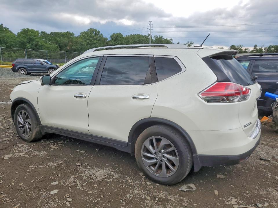 Photo 2 from auction – 2015 NISSAN ROGUE with VIN 5N1AT2MT8FC808370