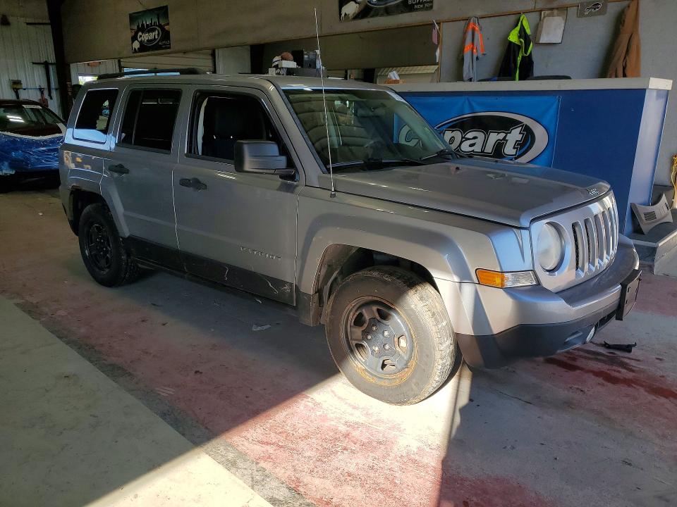 Photo 4 from auction – 2014 JEEP PATRIOT with VIN 1C4NJPBBXED912483