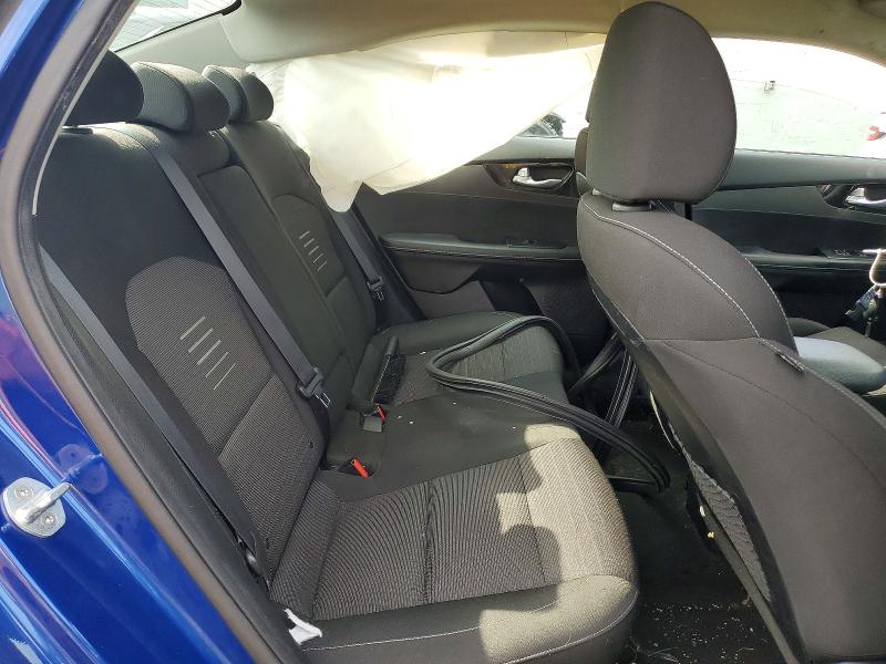 Foto 10 de la subasta – 2019 KIA FORTE con VIN 3KPF34AD8KE078479