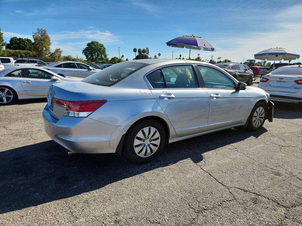 Photo 3 from auction – 2012 HONDA ACCORD with VIN 1HGCP2F32CA142677