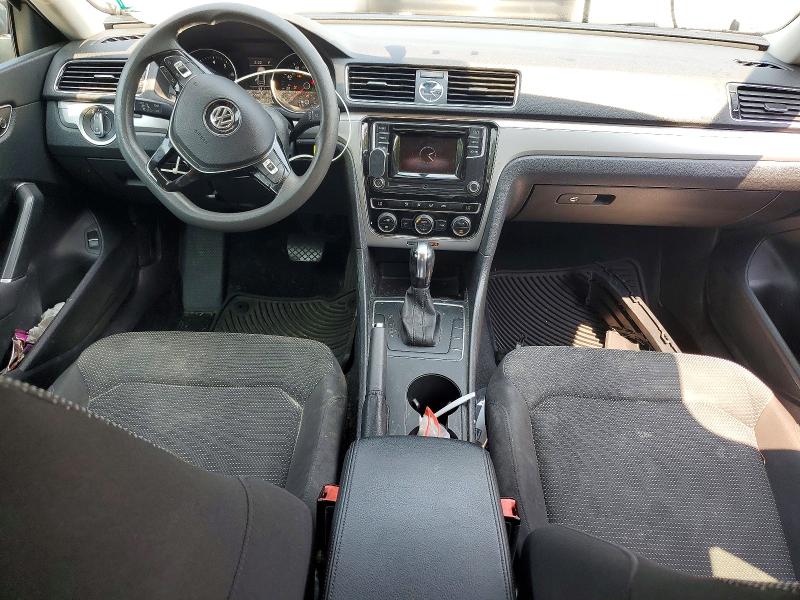 Photo 8 from auction – 2017 VOLKSWAGEN PASSAT with VIN 1VWAT7A38HC031839