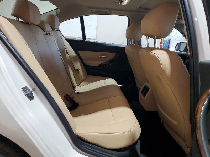 Photo 10 from auction – 2017 BMW 320 with VIN WBA8E5G35HNU45556