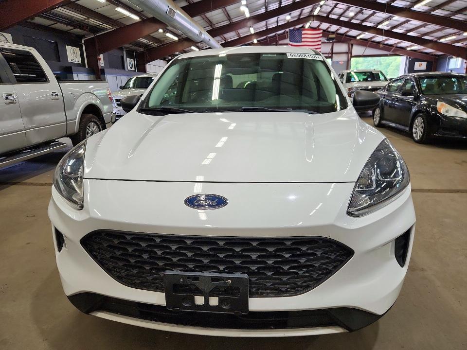 Photo 5 from auction – 2021 FORD ESCAPE with VIN 1FMCU0F65MUA26021