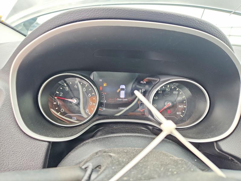 Снимка 9 от търг – 2019 JEEP COMPASS с VIN 3C4NJDBB6KT595483