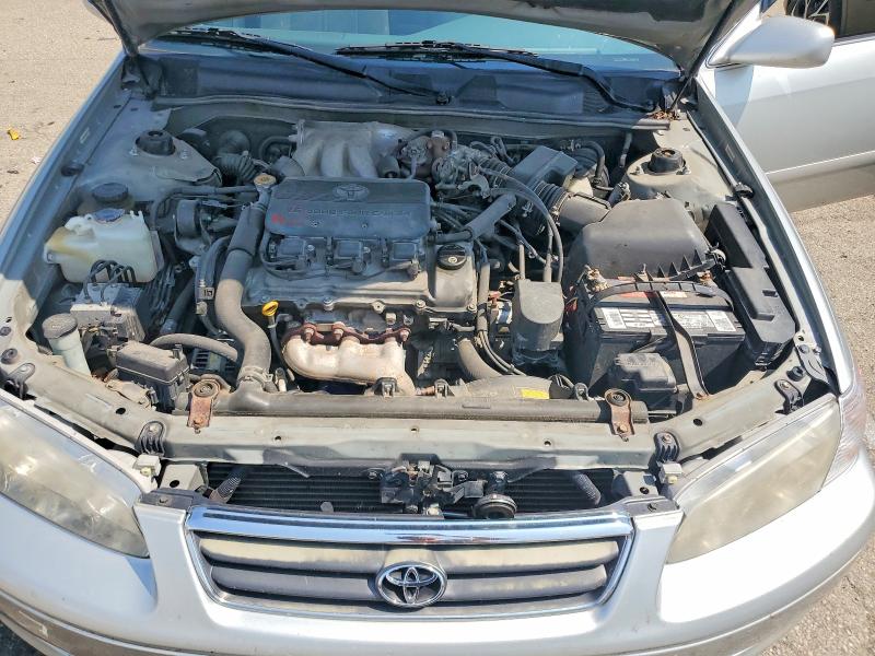 Photo 11 from auction – 2000 TOYOTA CAMRY with VIN 4T1BF28K6YU107160