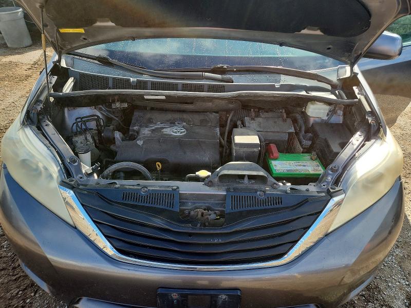 Photo 12 from auction – 2011 TOYOTA SIENNA with VIN 5TDKK3DC0BS007099
