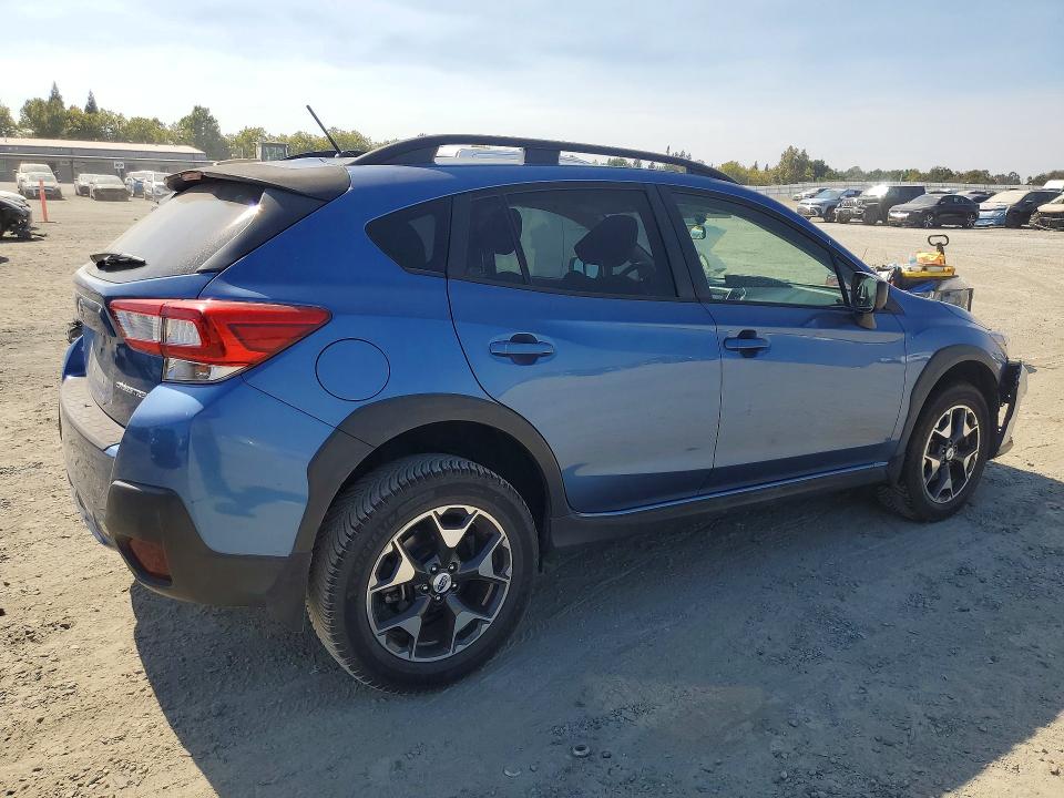 Photo 3 from auction – 2018 SUBARU CROSSTREK with VIN JF2GTAAC5JH342956