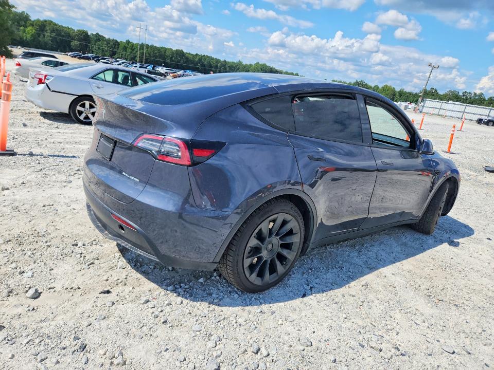 Zdjęcie 3 z aukcji – 2021 TESLA MODEL Y z VIN 5YJYGDEEXMF244529