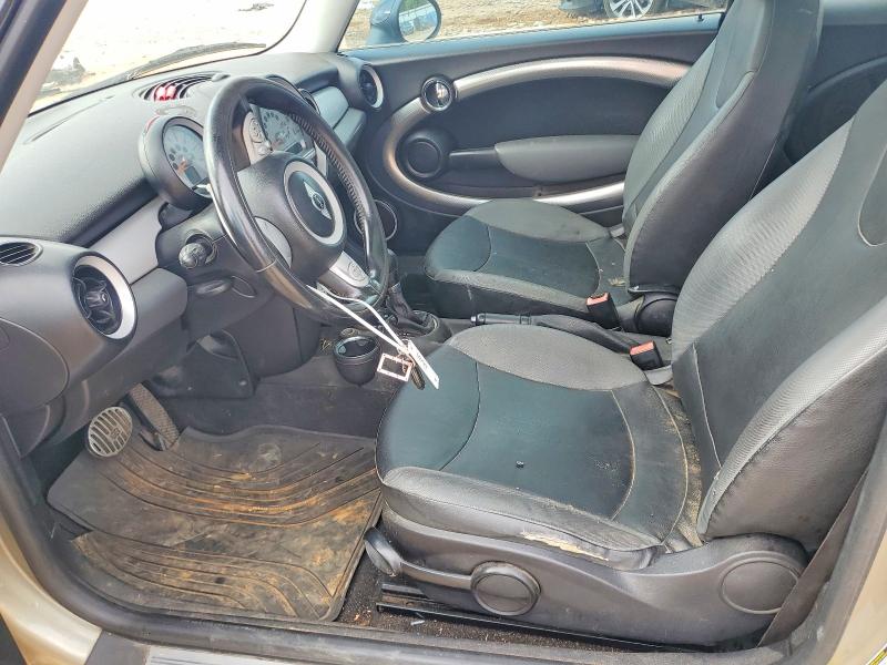 Photo 7 from auction – 2010 MINI COOPER with VIN WMWMF3C51ATZ64807