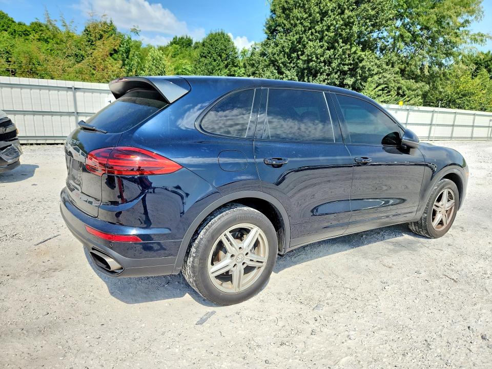 Photo 3 from auction – 2016 PORSCHE CAYENNE with VIN WP1AA2A21GLA06667