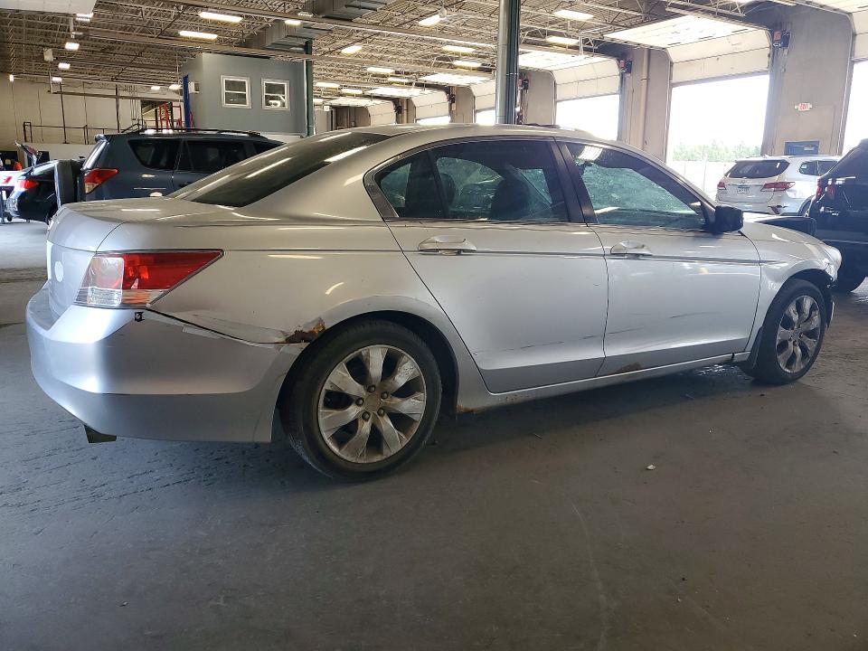 Photo 3 from auction – 2008 HONDA ACCORD with VIN JHMCP26798C004016