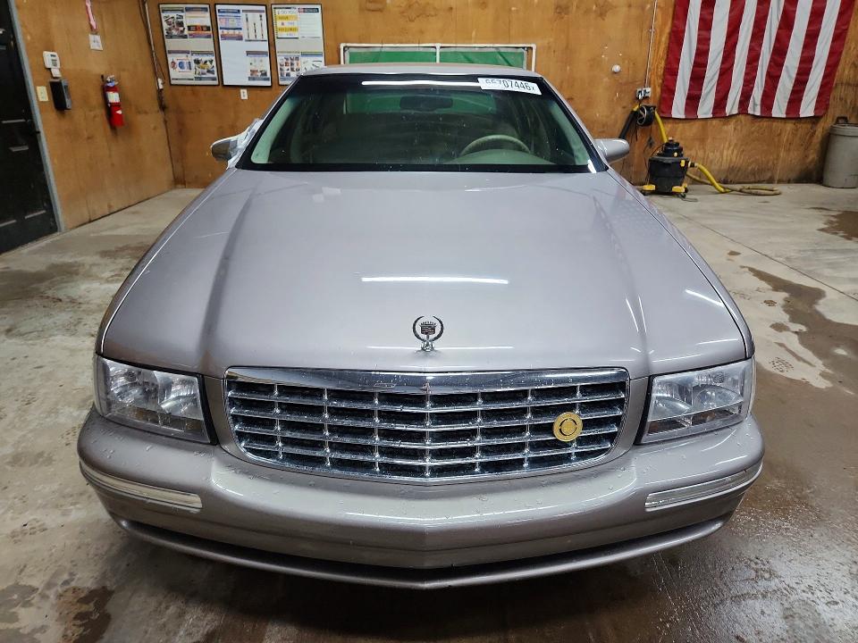 Photo 5 from auction – 1998 CADILLAC DEVILLE with VIN 1G6KD54YXWU770396