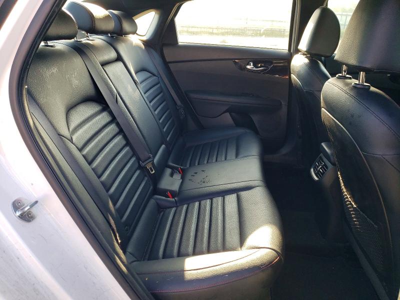 Photo 10 from auction – 2021 KIA FORTE with VIN 3KPF44AC1ME304921