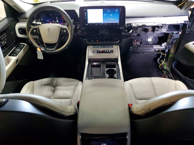 Photo 8 from auction – 2025 LINCOLN AVIATOR with VIN 5LM5J7XC3SGL20427
