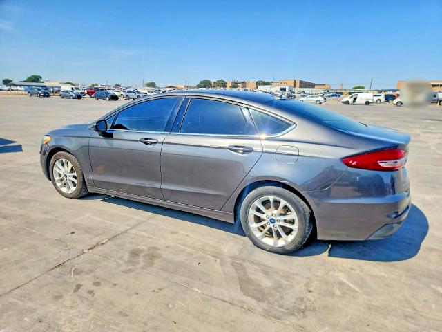 Photo 2 from auction – 2019 FORD FUSION with VIN 3FA6P0HD4KR249777