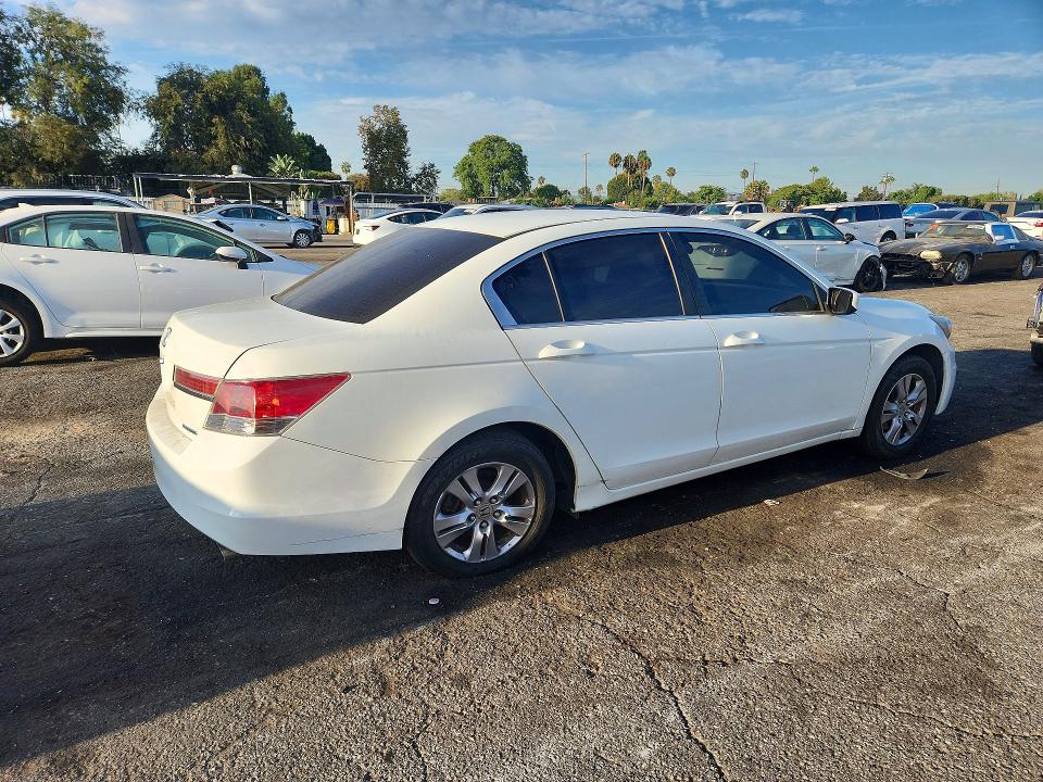 Photo 3 from auction – 2012 HONDA ACCORD with VIN 1HGCP2F60CA056939