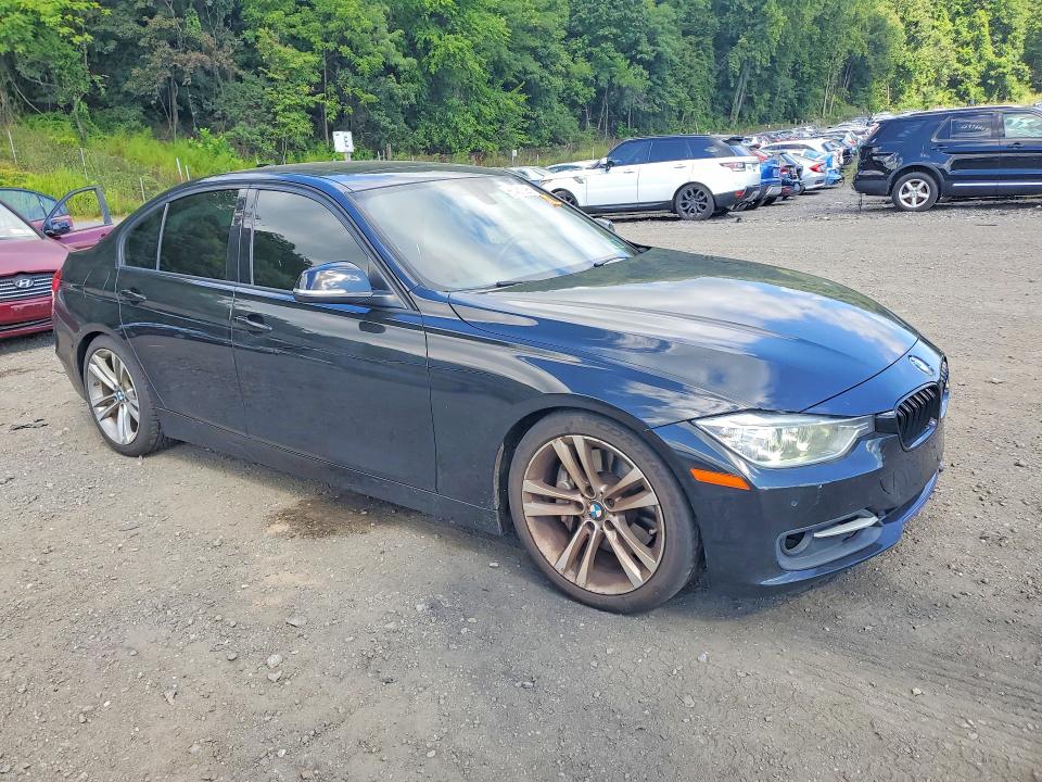 Снимка 4 от търг – 2013 BMW 335 с VIN WBA3B9G55DNR79128