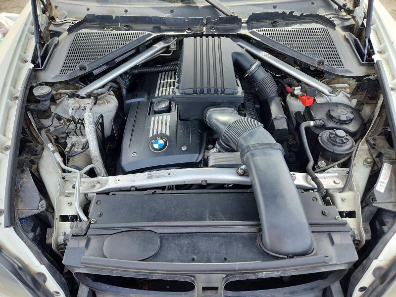 Photo 12 from auction – 2010 BMW X5 with VIN 5UXFE4C58AL276550