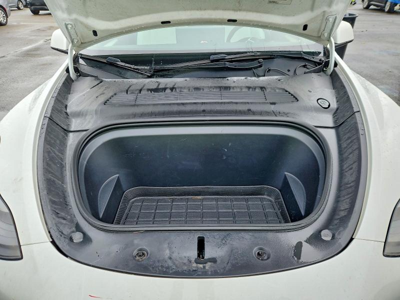 Photo 11 from auction – 2023 TESLA MODEL Y with VIN 7SAYGDEE5PF748008