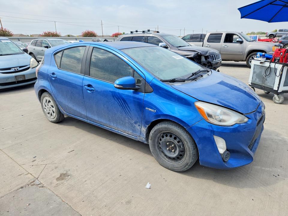 Photo 4 from auction – 2016 TOYOTA PRIUS C with VIN JTDKDTB38G1128433