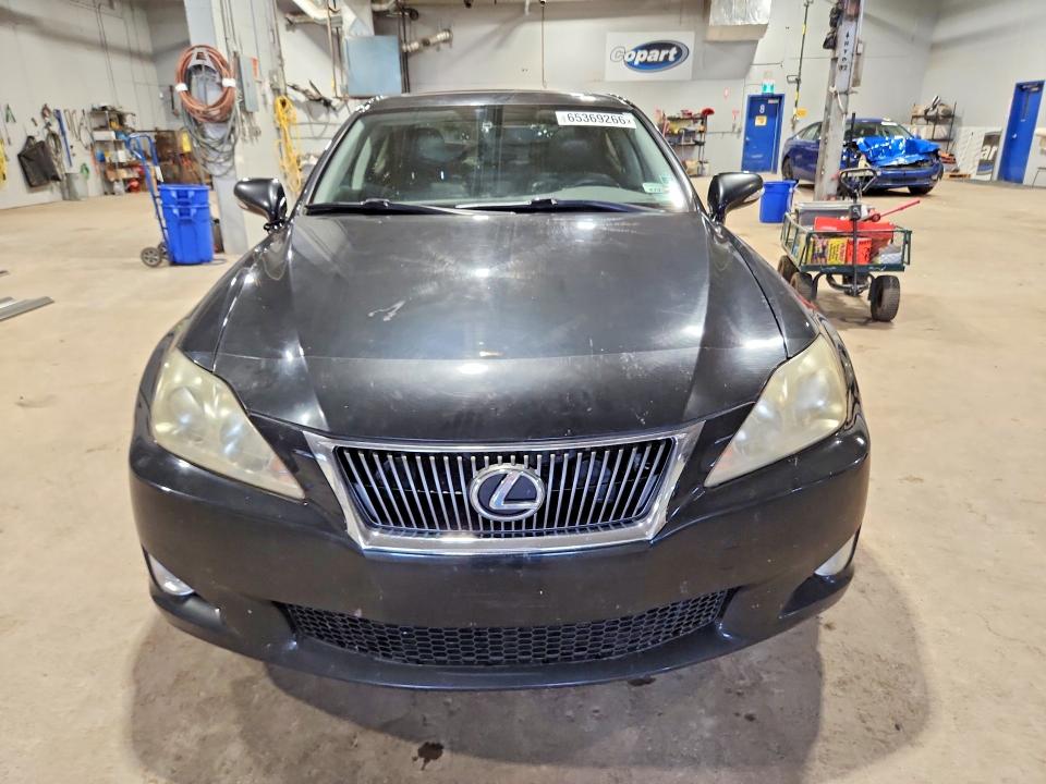 Photo 5 from auction – 2010 LEXUS IS with VIN JTHCF5C25A2034090