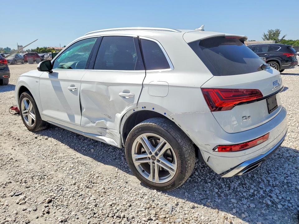 Снимка 2 от търг – 2024 AUDI Q5 E с VIN WA1E2AFY8R2150176