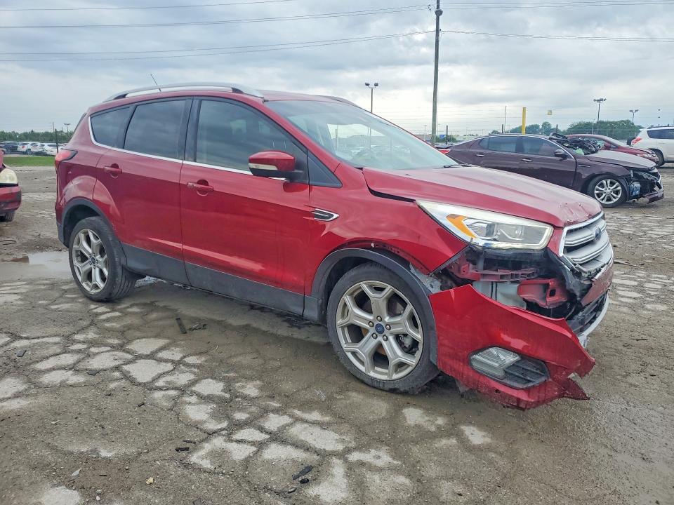 Photo 4 from auction – 2019 FORD ESCAPE with VIN 1FMCU9J95KUA76565