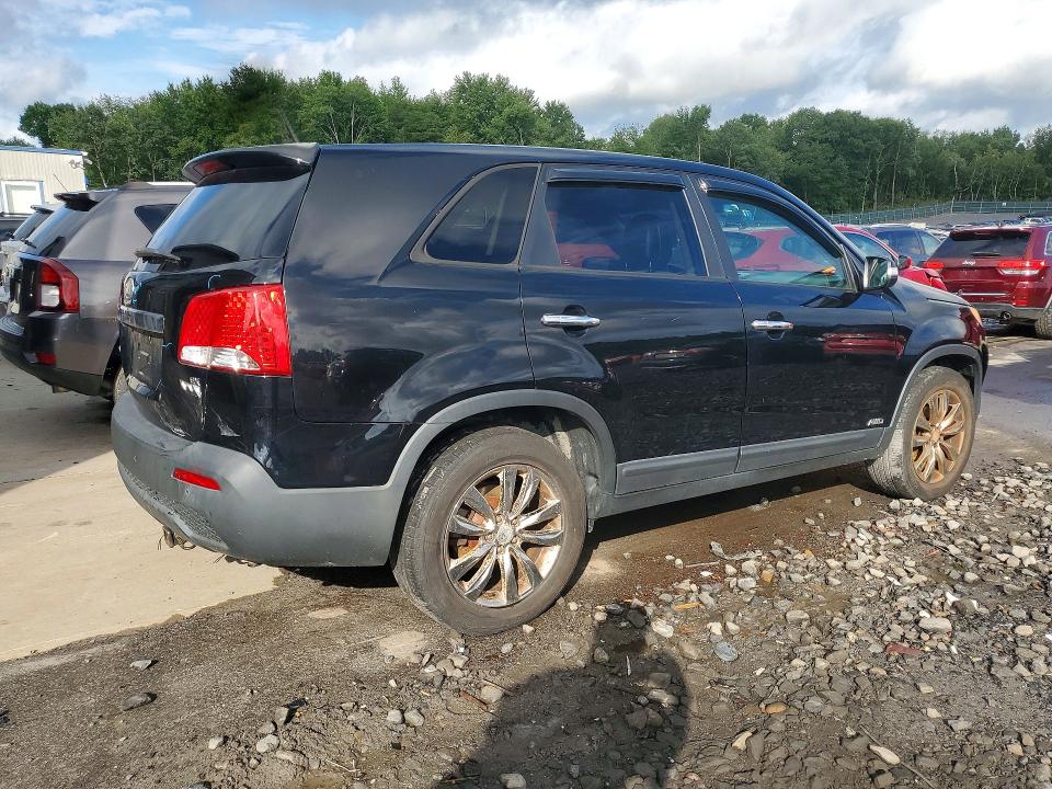 صورة رقم 3 من المزاد - 2011 KIA SORENTO مع VIN 5XYKUDA12BG030609
