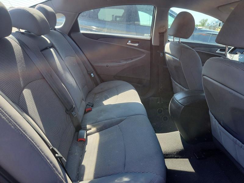 Photo 10 from auction – 2011 HYUNDAI SONATA with VIN 5NPEB4AC8BH069279