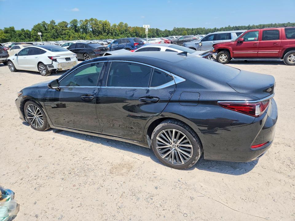 Photo 2 from auction – 2024 LEXUS ES 350 with VIN 58ADZ1B11RU172308