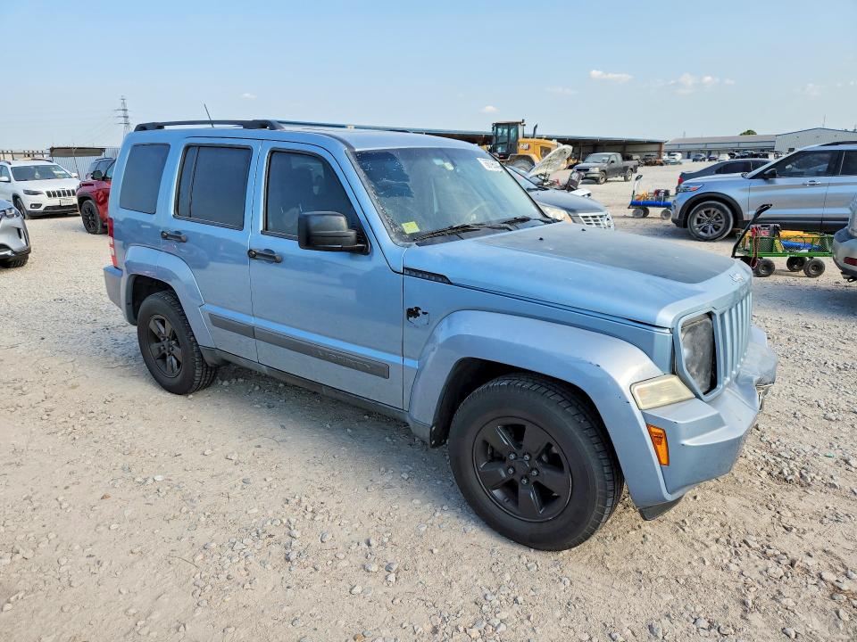 Zdjęcie 4 z aukcji – 2012 JEEP LIBERTY z VIN 1C4PJMAK0CW132440