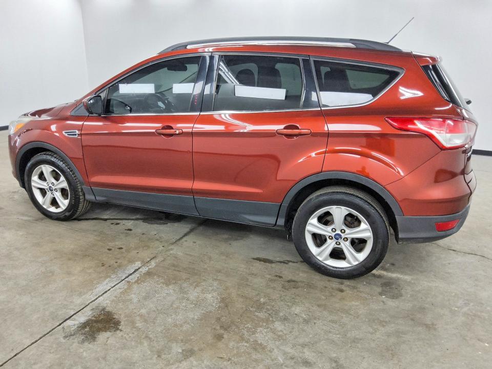 Photo 2 from auction – 2016 FORD ESCAPE with VIN 1FMCU9GX0GUC40107