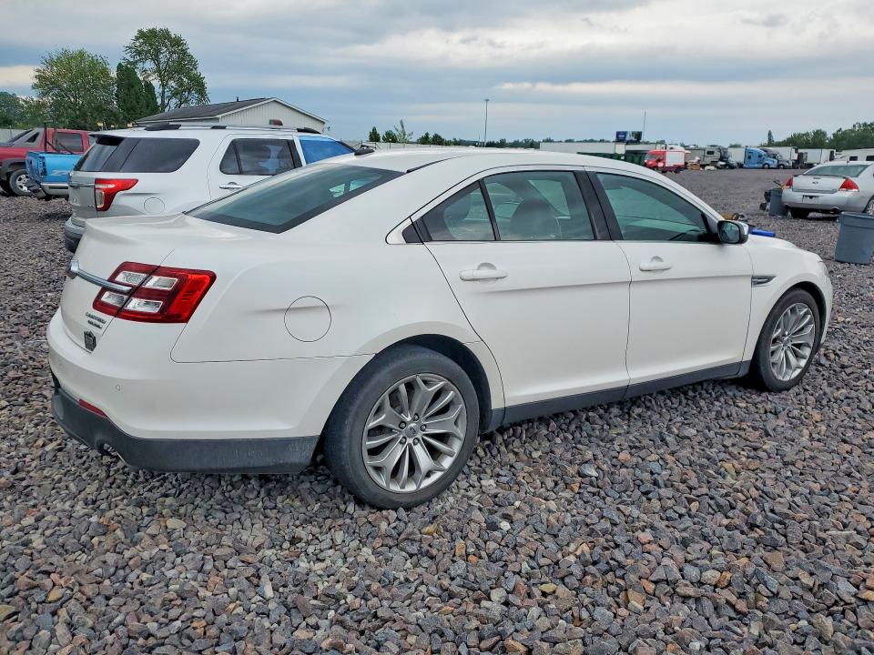 Photo 3 from auction – 2013 FORD TAURUS with VIN 1FAHP2F81DG173956