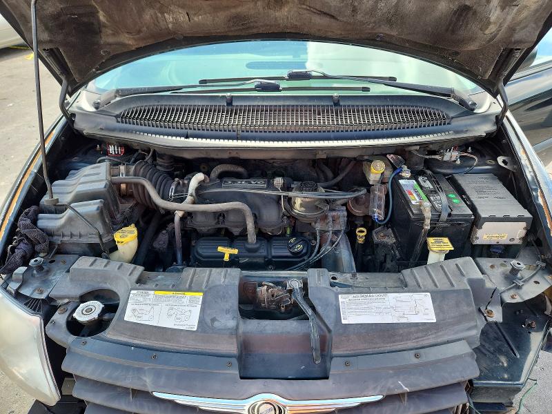 Photo 12 from auction – 2005 CHRYSLER TOWN COUNTRY with VIN 1C4GP45R55B417232